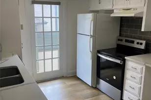 202 S Willomet Ave, Dallas, TX 75208 - Photo 10