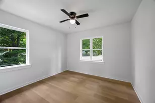 10877 Mandalay Dr, Dallas, TX 75228 - Photo 16