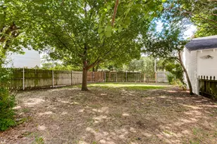 416 S 11th St, Garland, TX 75040 - Photo 32