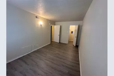 2211 S Vernon Avenue #205, Dallas, TX 75224 - Photo 16