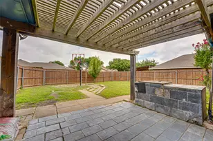 917 Meadowgate Dr, Garland, TX 75040 - Photo 26