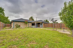 917 Meadowgate Dr, Garland, TX 75040 - Photo 28