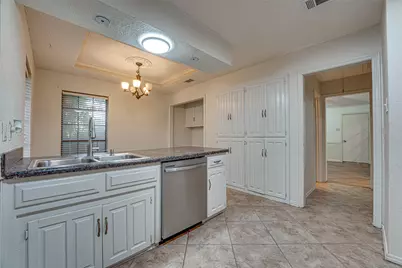 917 Meadowgate Drive, Garland, TX 75040 - Photo 14