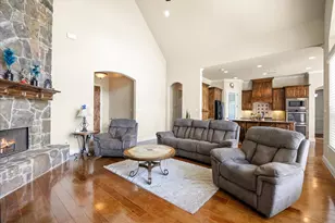 104 Rattling Antler Ct, Azle, TX 76020 - Photo 6