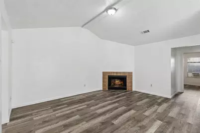 7525 Tiffany Meadows Lane, Fort Worth, TX 76140 - Photo 8