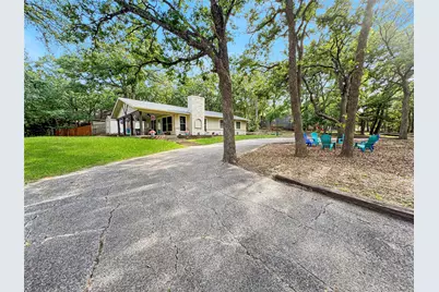 286 Lakewood Lane, Pottsboro, TX 75076 - Photo 1