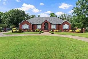 903 Deer Trail Ln, Mt Pleasant, TX 75455 - Photo 2