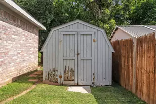213 King Arthur Dr, Weatherford, TX 76086 - Photo 26
