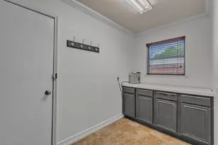 213 King Arthur Dr, Weatherford, TX 76086 - Photo 12