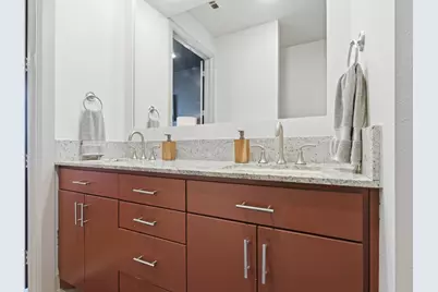 7333 Valley View Lane #305, Dallas, TX 75240 - Photo 18