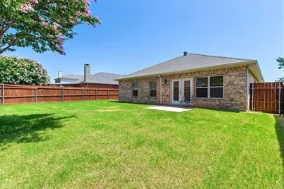 5847 Candlelight Lane, Grand Prairie, TX 75052 - Photo 32