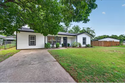 202 Taylor Street, Burleson, TX 76028 - Photo 2