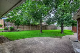 900 River Oaks Dr, Greenville, TX 75402 - Photo 32