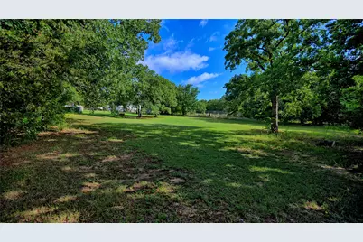 864 Upper Montague Road, Bowie, TX 76230 - Photo 4