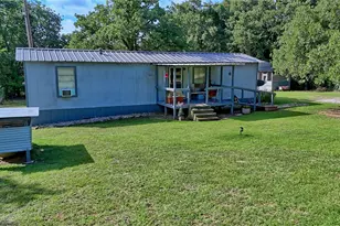 864 Upper Montague Rd, Bowie, TX 76230 - Photo 8