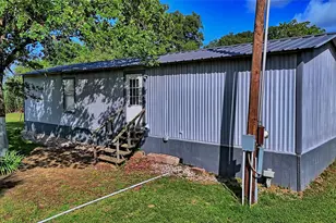 864 Upper Montague Rd, Bowie, TX 76230 - Photo 20