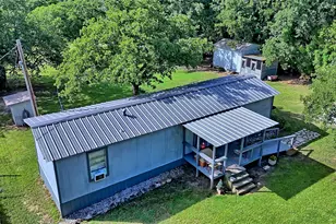 864 Upper Montague Rd, Bowie, TX 76230 - Photo 12