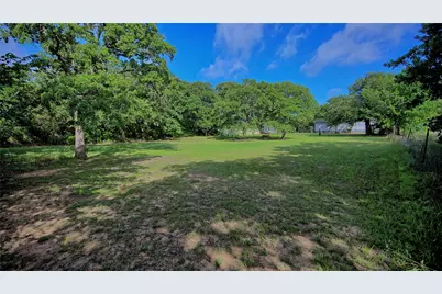 864 Upper Montague Road, Bowie, TX 76230 - Photo 26