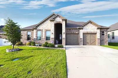 910 Park Vista Drive, Justin, TX 76247 - Photo 2