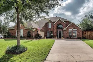 5 Parkway Ct, Trophy Club, TX 76262 - Photo 1