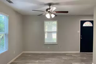 1107 Oxford St, River Oaks, TX 76114 - Photo 2