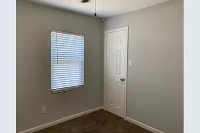 1107 Oxford Street, River Oaks, TX 76114 - Photo 8