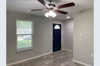1107 Oxford Street, River Oaks, TX 76114 - Photo 6