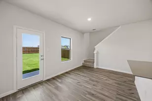828 Hillcrest Blvd, Princeton, TX 75407 - Photo 10