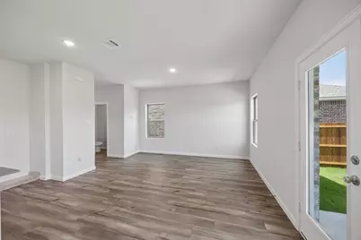 828 Hillcrest Boulevard, Princeton, TX 75407 - Photo 6