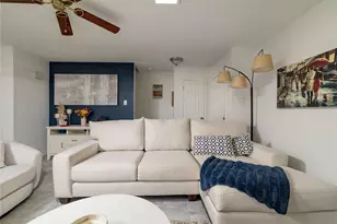 836 Chateau Valee Cir, Bedford, TX 76022 - Photo 4