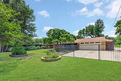 3763 Vinecrest Drive, Dallas, TX 75229 - Photo 38