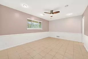 3763 Vinecrest Dr, Dallas, TX 75229 - Photo 8