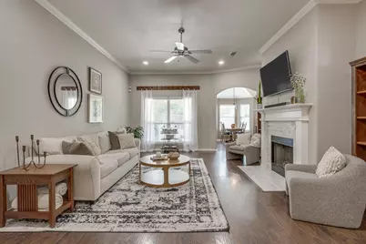 112 Bullava Court, Crowley, TX 76036 - Photo 4