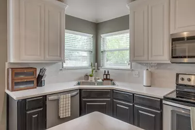112 Bullava Court, Crowley, TX 76036 - Photo 12