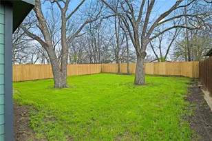 618 Star St, Denison, TX 75020 - Photo 8