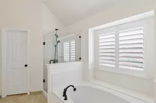 8008 Springmoss Dr, Plano, TX 75025 - Photo 16