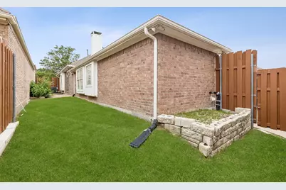 8008 Springmoss Drive, Plano, TX 75025 - Photo 22