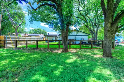 6901 Briardale Drive, North Richland Hills, TX 76182 - Photo 32
