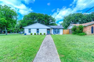 6901 Briardale Dr, North Richland Hills, TX 76182 - Photo 2
