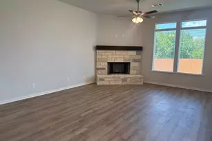 1233 Frio Dr, Springtown, TX 76082 - Photo 6