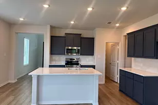 1233 Frio Dr, Springtown, TX 76082 - Photo 4