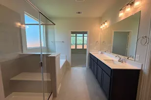 1233 Frio Dr, Springtown, TX 76082 - Photo 10