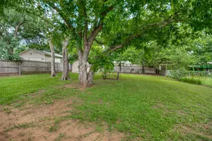 707 Cannon Dr, Euless, TX 76040 - Photo 20