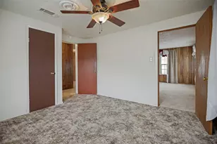 707 Cannon Dr, Euless, TX 76040 - Photo 4