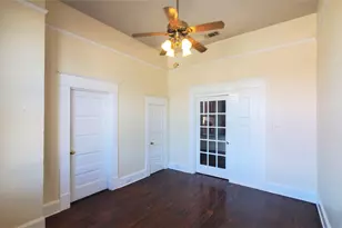109 NW 20th St, Fort Worth, TX 76164 - Photo 12