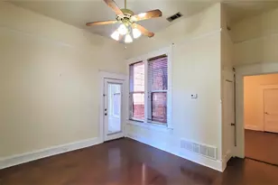 109 NW 20th St, Fort Worth, TX 76164 - Photo 10