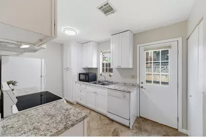 107 Churchill Lane, Euless, TX 76039 - Photo 10