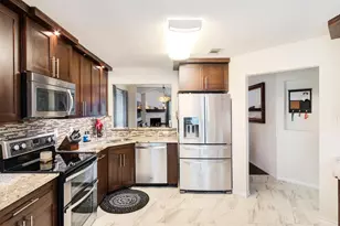 1043 Mustang Ct, Little Elm, TX 75068 - Photo 4