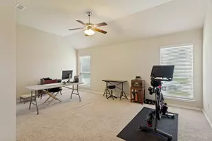 27 Oakridge Ln, Edgecliff Village, TX 76134 - Photo 10