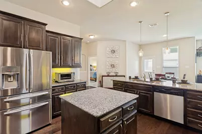 27 Oakridge Lane, Edgecliff Village, TX 76134 - Photo 12